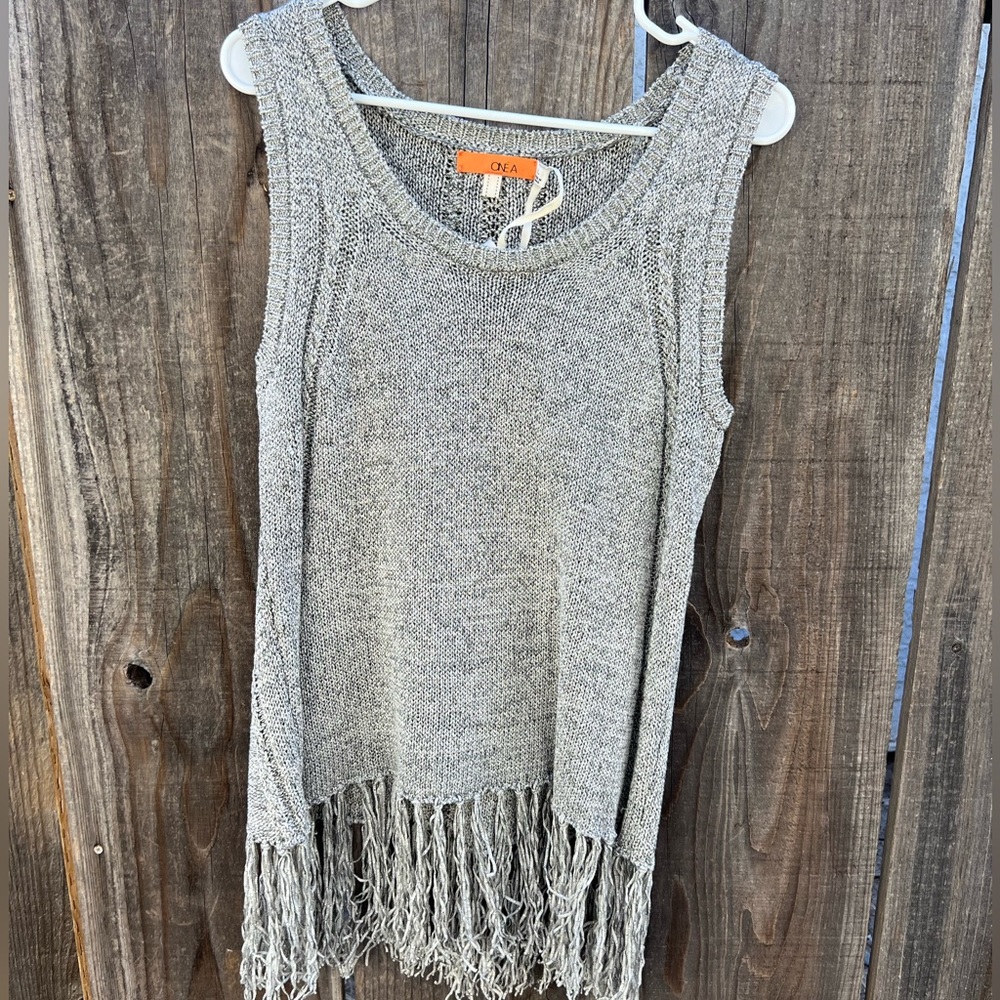 One A fringe sleeveless knit top